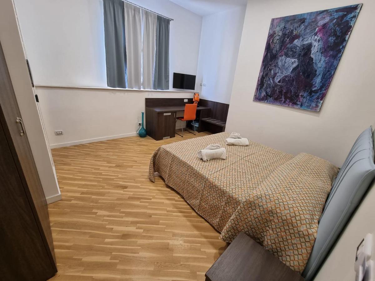 Barbaja Suites In Street Toledo 205 Napoli Eksteriør billede