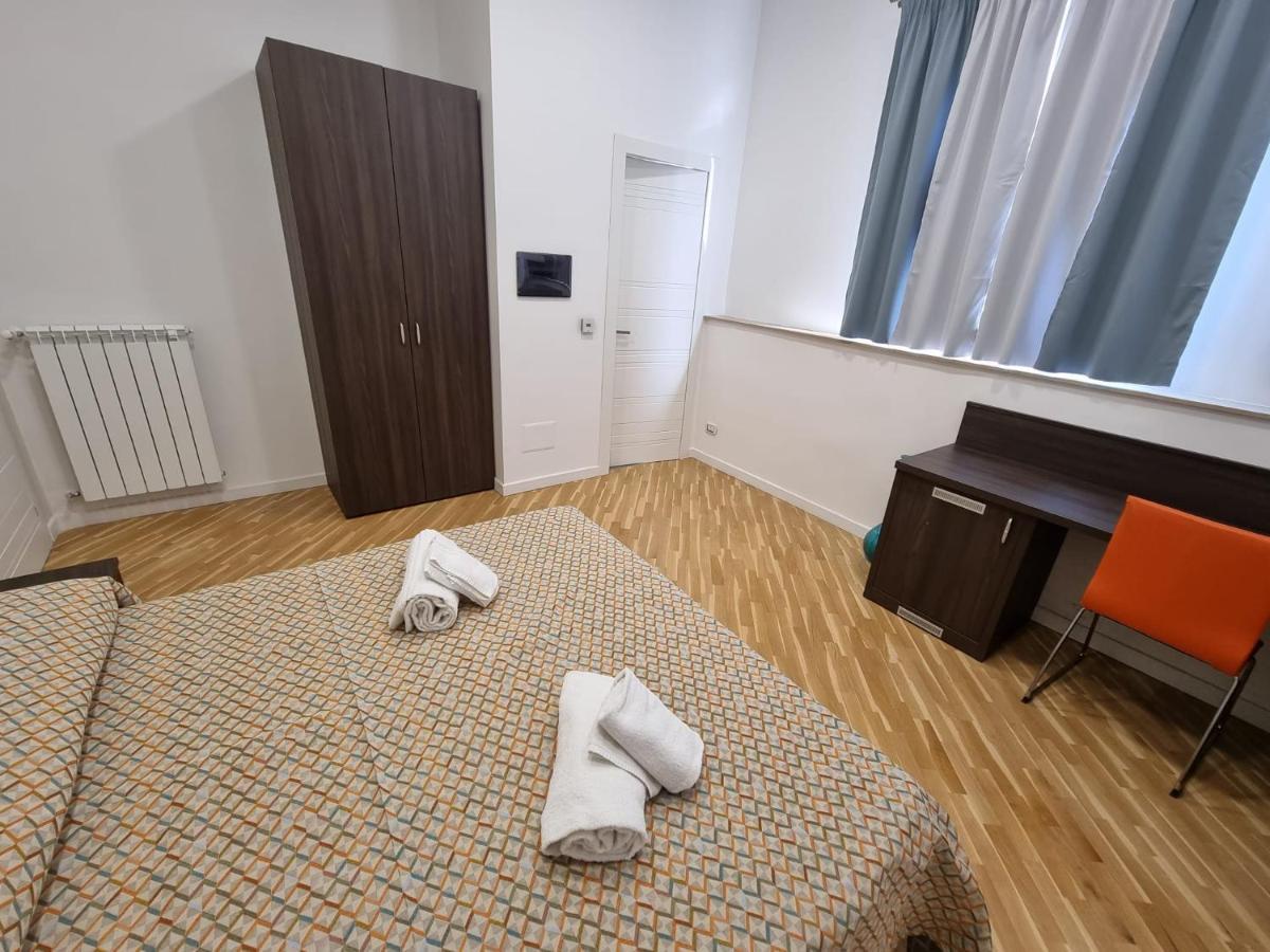 Barbaja Suites In Street Toledo 205 Napoli Eksteriør billede