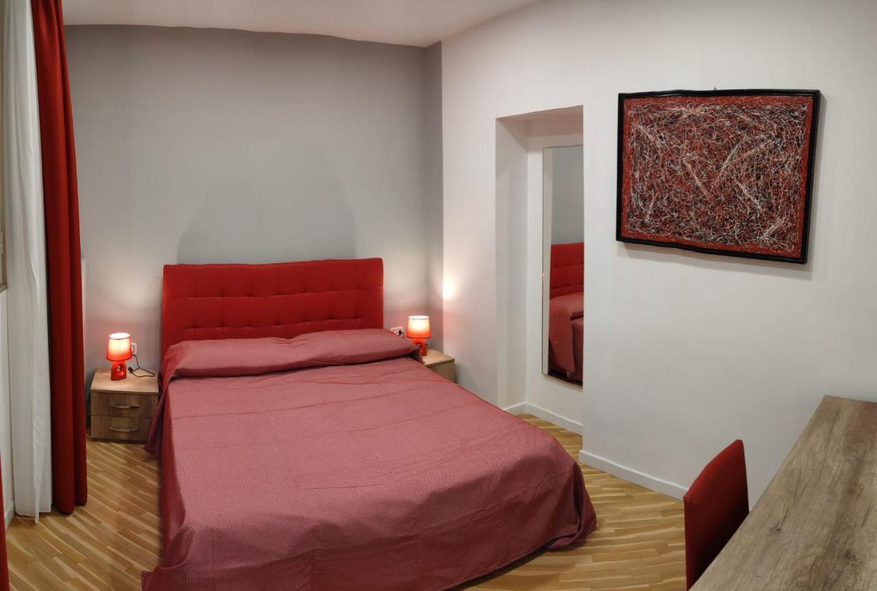 Barbaja Suites In Street Toledo 205 Napoli Eksteriør billede
