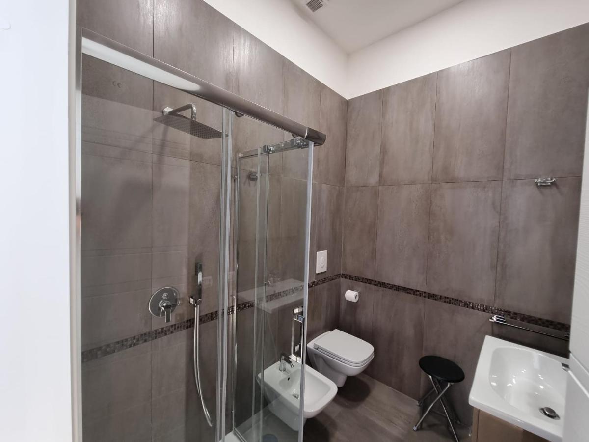 Barbaja Suites In Street Toledo 205 Napoli Eksteriør billede
