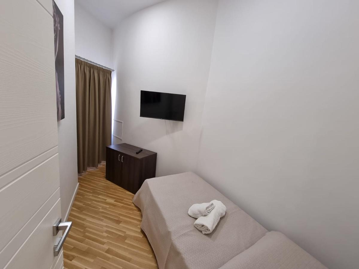 Barbaja Suites In Street Toledo 205 Napoli Eksteriør billede