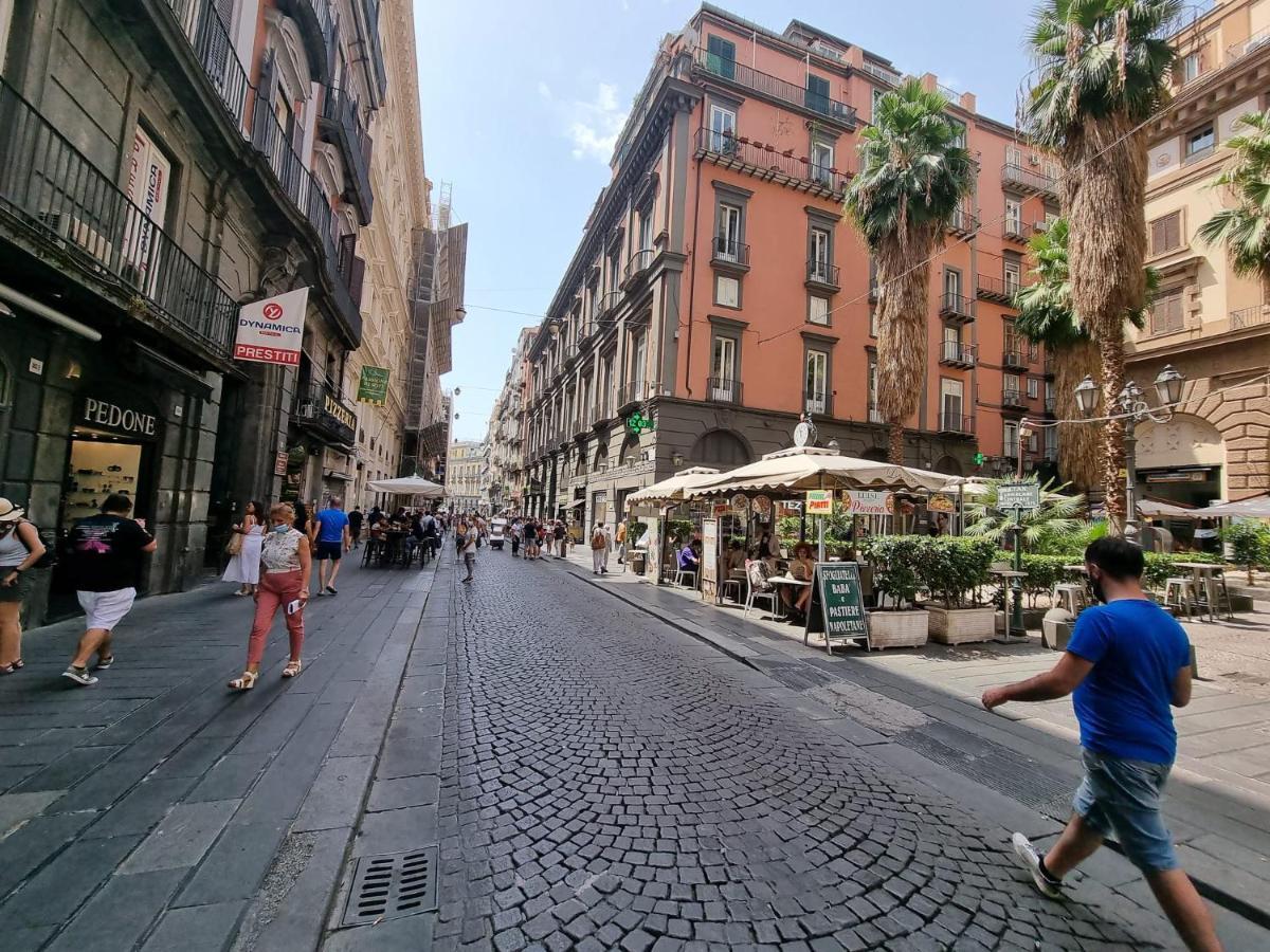 Barbaja Suites In Street Toledo 205 Napoli Eksteriør billede