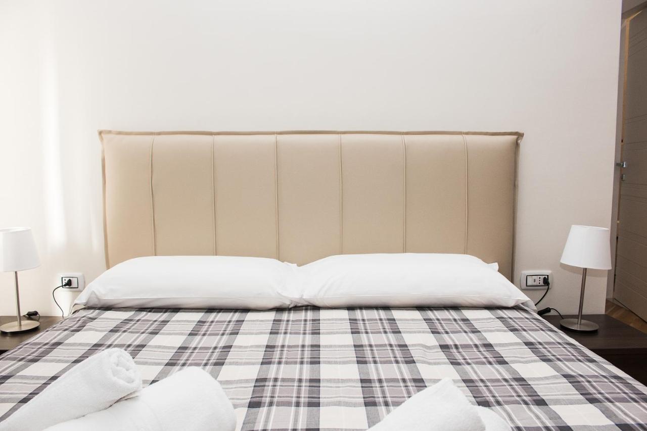 Barbaja Suites In Street Toledo 205 Napoli Eksteriør billede
